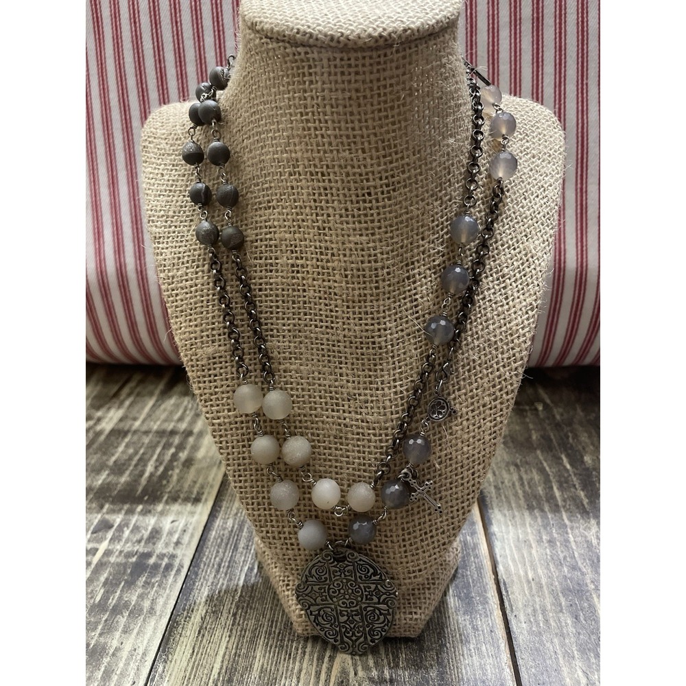 Julio 22" Silver Chain Beaded Necklace W/ Silver Pendant Boho EUC